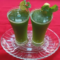 A picture of Mint and lemon refresher.