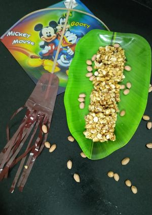 સીંગદાણા ની ચીકી (Singdana Chiki Recipe In Gujarati) રેસીપી મુખ્ય ફોટો