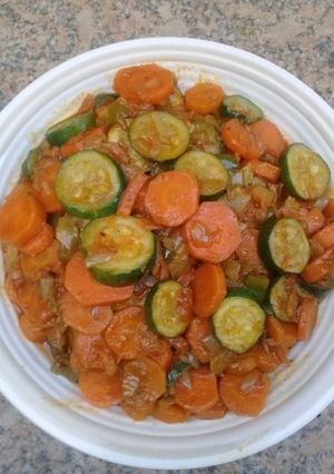 A picture of Baby marrow and carrot salad.