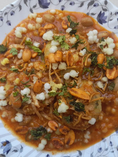 ફરાળી રગડા પેટીસ (Farali Ragda Pattice Recipe In Gujarati) રેસીપી મુખ્ય ફોટો