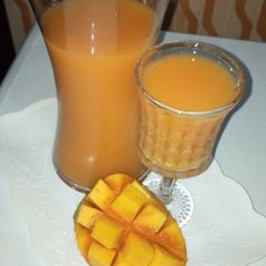 A picture of Mango guava juice.