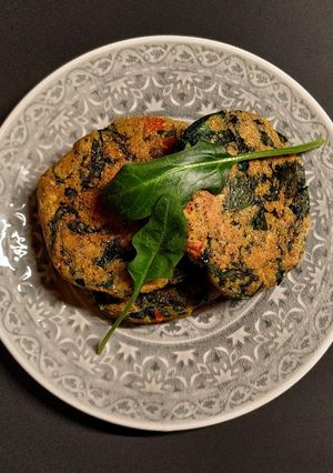 Une photo de Galettes de polenta aux épinards et chorizo
