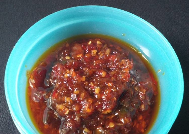 Langkah Mudah untuk Membuat Sambel Bawang ala Bu Rudy (versi #Simplerecipesummuarwa) #386²⁰ yang Enak Banget