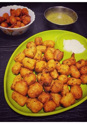 पोटॅटो रवा नगेट्स (potato rava nuggets recipe in marathi) रेसिपी चे मुख्य फोटो