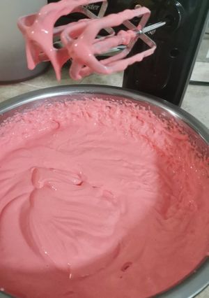 Una foto de Helado de gelatina de fresa