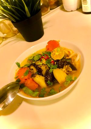Hình của món Banh canh Nấm (chay mặn dùng được).