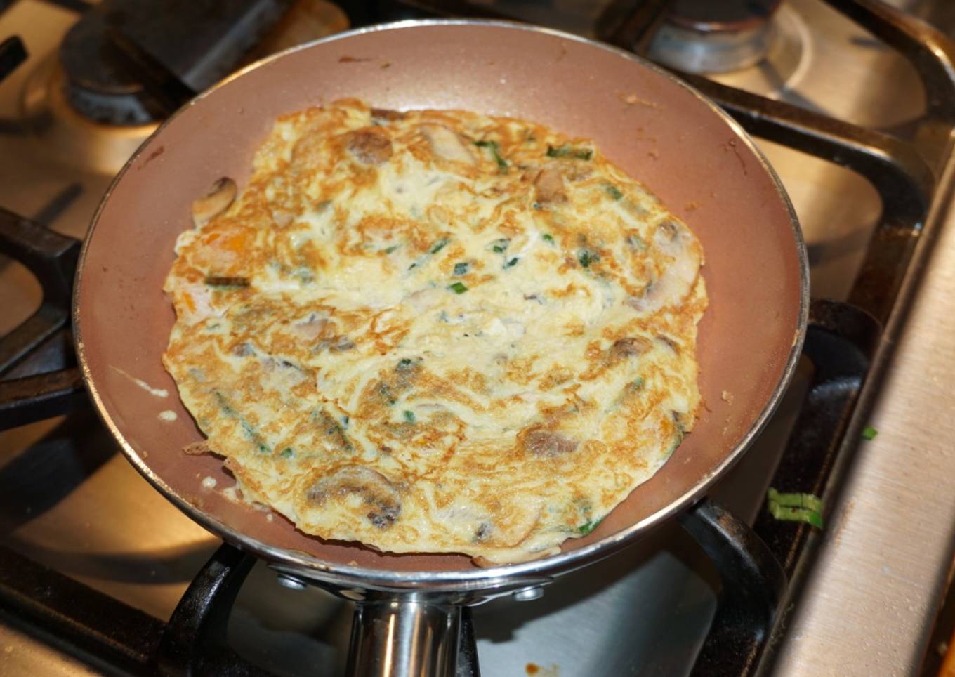 Cremini mushrooms and leeks frittatas