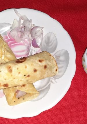 A picture of Chicken tikka kathi roll.
