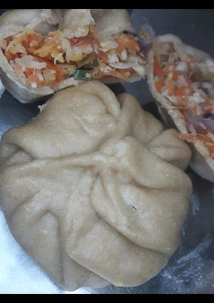 मोमोज (momos recipe in Hindi) रेसिपी मुख्य फोटो