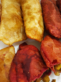 கறி பூரி (Kari poori recipe in tamil) செய்முறை முக்கிய புகைப்படம்