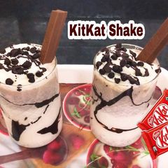 A picture of KitKat MilkShake Recipe.