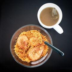 A picture of Spicy Garlic Shrimp couscous.