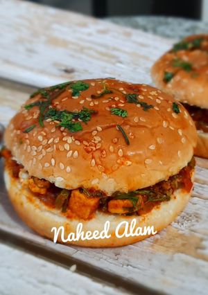 A picture of Paneer Tawa Burger.