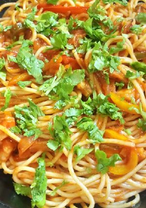 A picture of Shrimp and clam in tomato sauce.