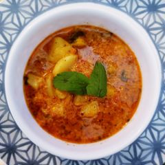 A picture of Dahi aloo.