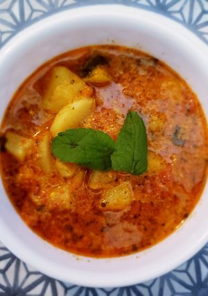 A picture of Dahi aloo.