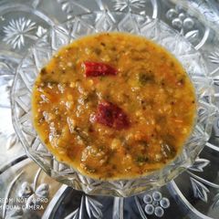 A picture of Palak dal.