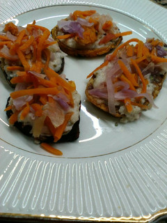 Una foto de Canapés de verduras a la plancha