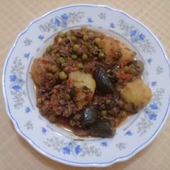 A picture of Mix vegetable mince curry.