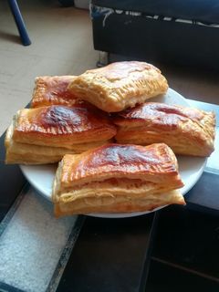 Una foto de Pastel hojaldrado de carne