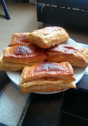 Una foto de Pastel hojaldrado de carne