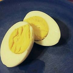 A picture of Perfect Hard Boiled Eggs.