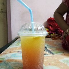 A picture of Sun riser mocktail.