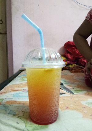A picture of Sun riser mocktail.