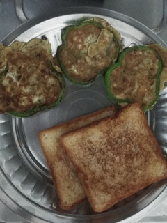 டேக் பெப்பேர் கேப்ஸிகம் செய்முறை முக்கிய புகைப்படம்