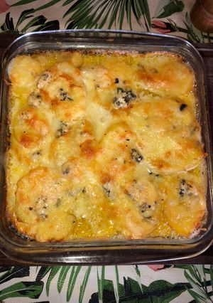 Una foto de Papas gratinadas con queso 🧀