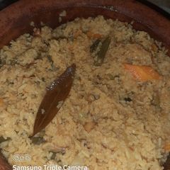 A picture of Pot vegetable rice.