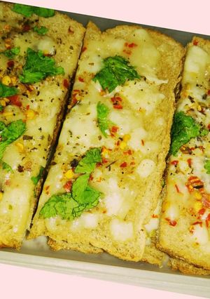 इंस्टेंट  गार्लिक ब्रेड रेसिपी मुख्य फोटो