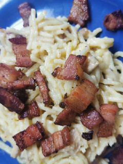 Una foto de Pasta carbonara Full cerdo