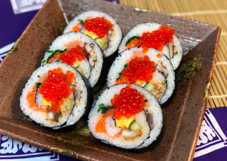 Recipe of Homemade Japanese Big Sushi Roll