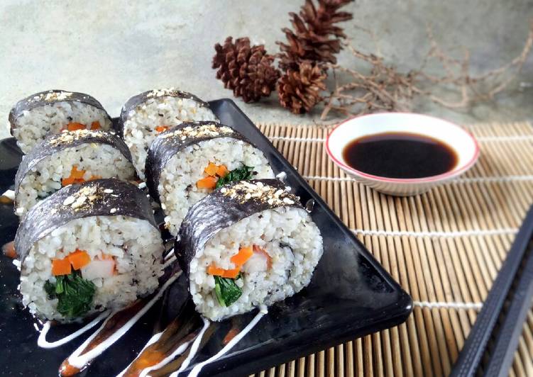 Langkah Mudah untuk mengolah Simple sushi Roll, Enak
