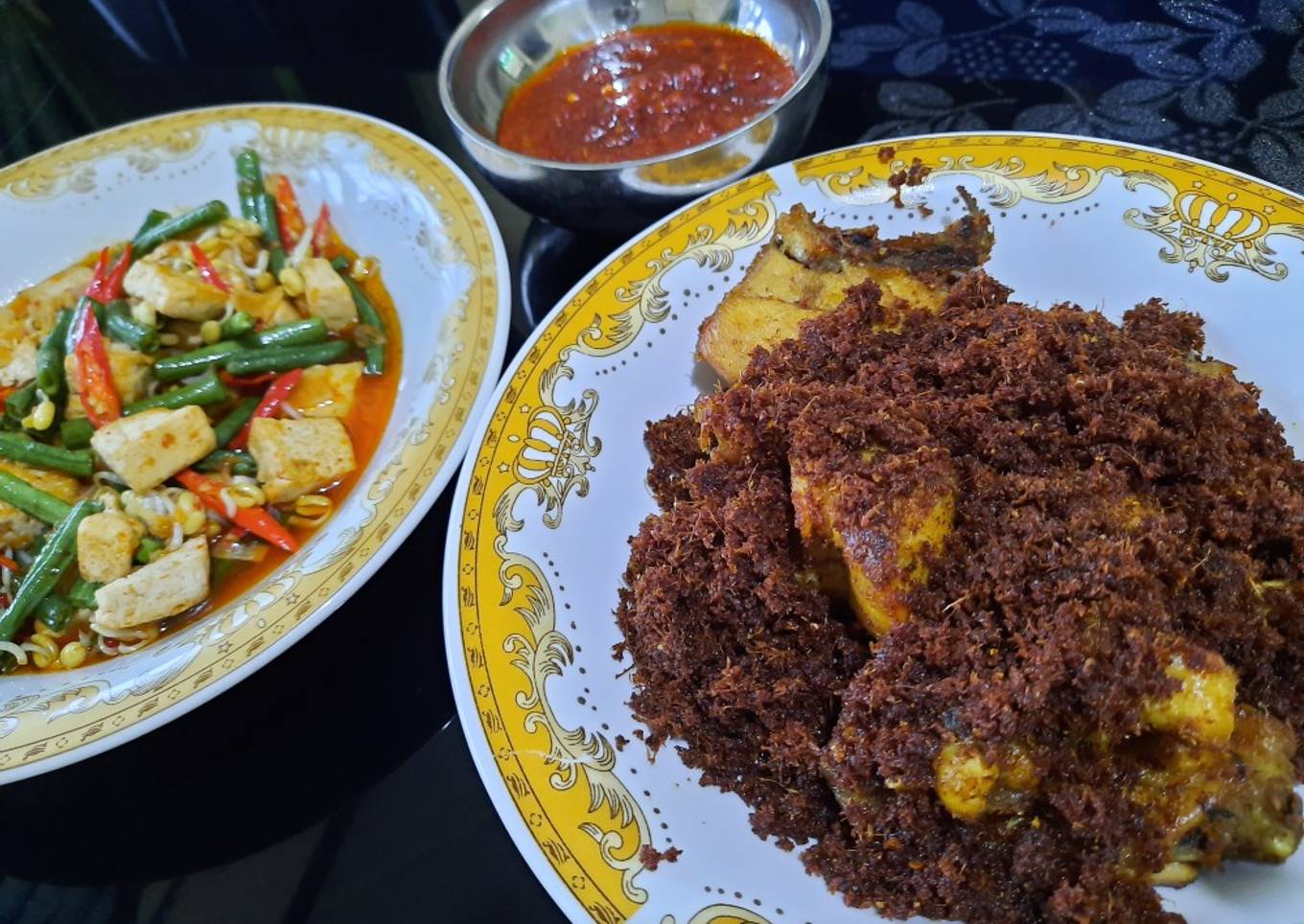 Ayam goreng lengkuas