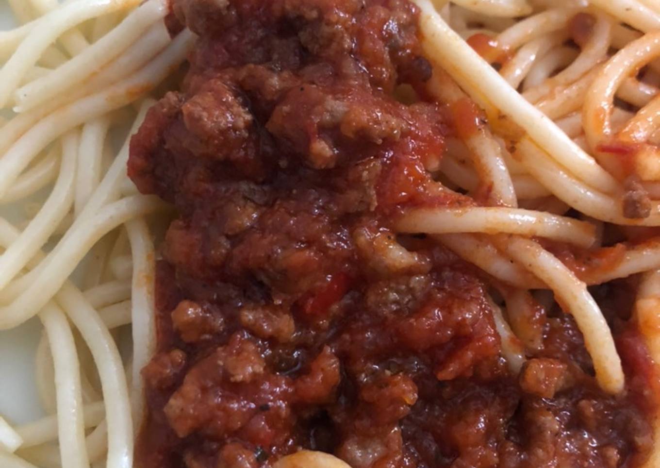 Tallarines rojos con carne molida 🍝