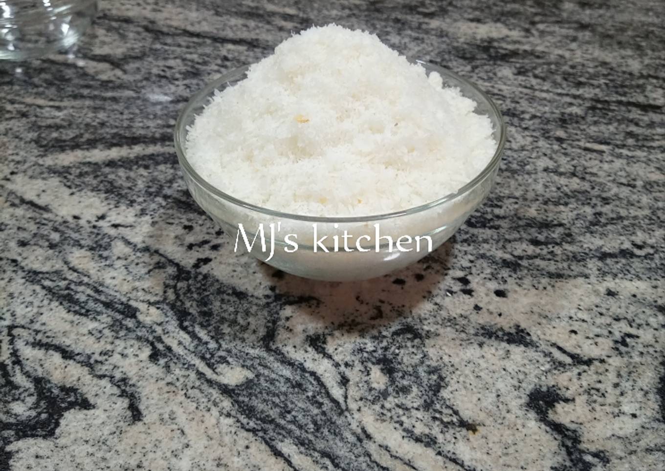 Desiccated coconut