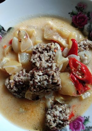 Foto resep Sayur kulit sapi (cecek) pedas bumbu rajang ala Roemah Ekka