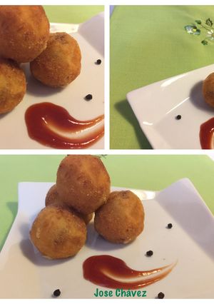Foto principal de Bolitas de papa, queso y chorizo