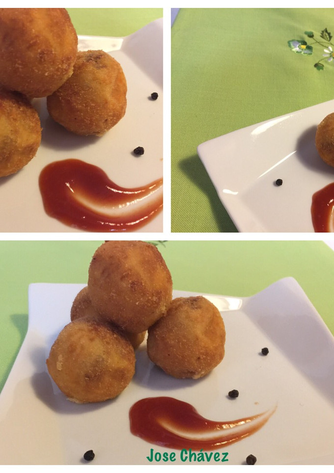 Una foto de Bolitas de papa, queso y chorizo
