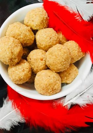 मूंगफली और गुड़ के लड्डू रेसिपी मुख्य फोटो