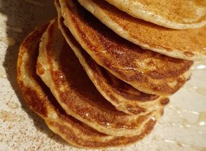 Φωτογραφία της συνταγής Τα απόλυτα pancakes γιαουρτιού και βρώμης 🥞 Υγιεινά και γρήγορα
