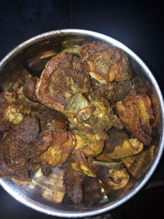 A picture of Fried Beef.