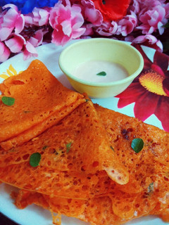 A picture of Tomato dosa.