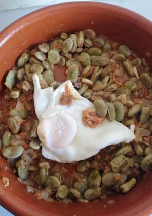 Foto principal de Habas guisadas con chorizo picante
