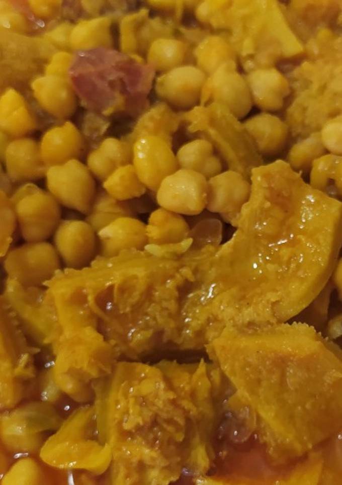 Una foto de Callos con garbanzos