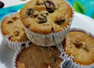 Una foto de Muffins Navideños de frutos secos y mazapán