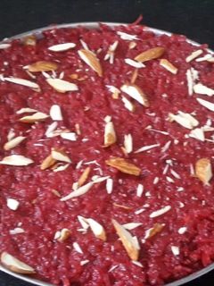 बिटरुट कि मिठाई रेसिपी मुख्य फोटो