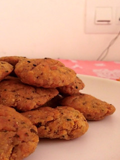 A picture of Masala Mathri.
